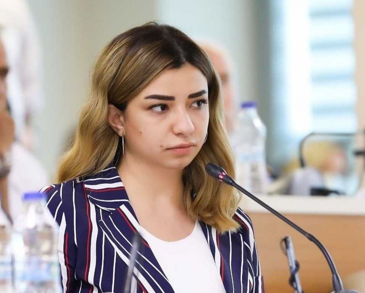 Bayraklı Belediye Meclisi'nde öğrencileri üzen karar!