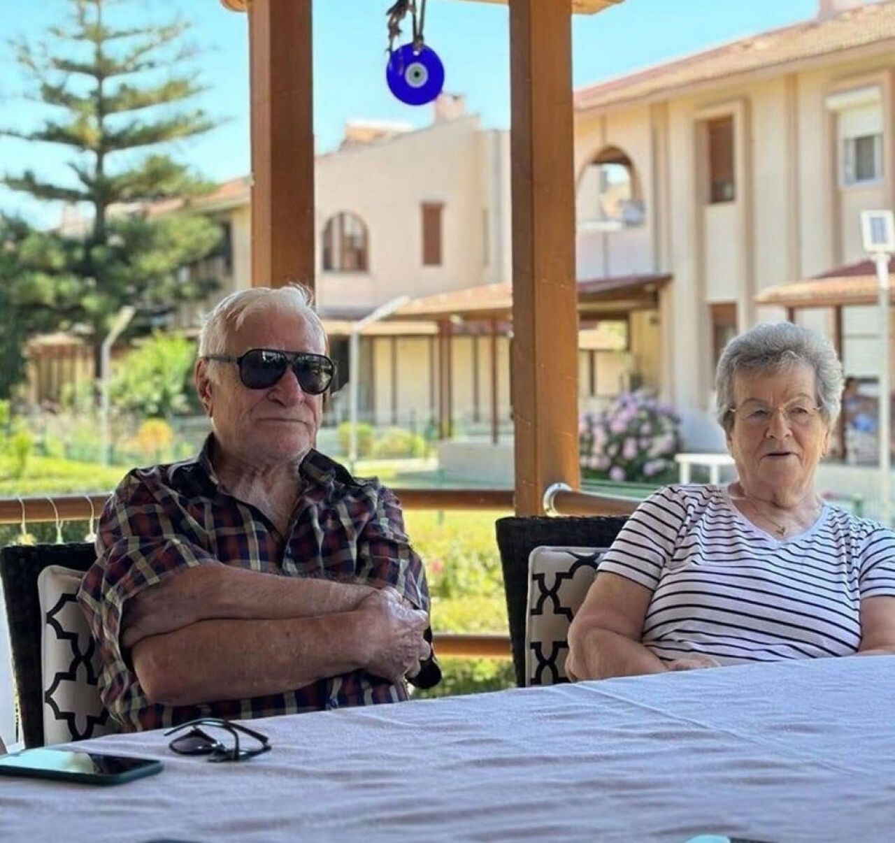 Ersun Yanal'ın acı günü: Bir haftada hem anne hem babasını kaybetti