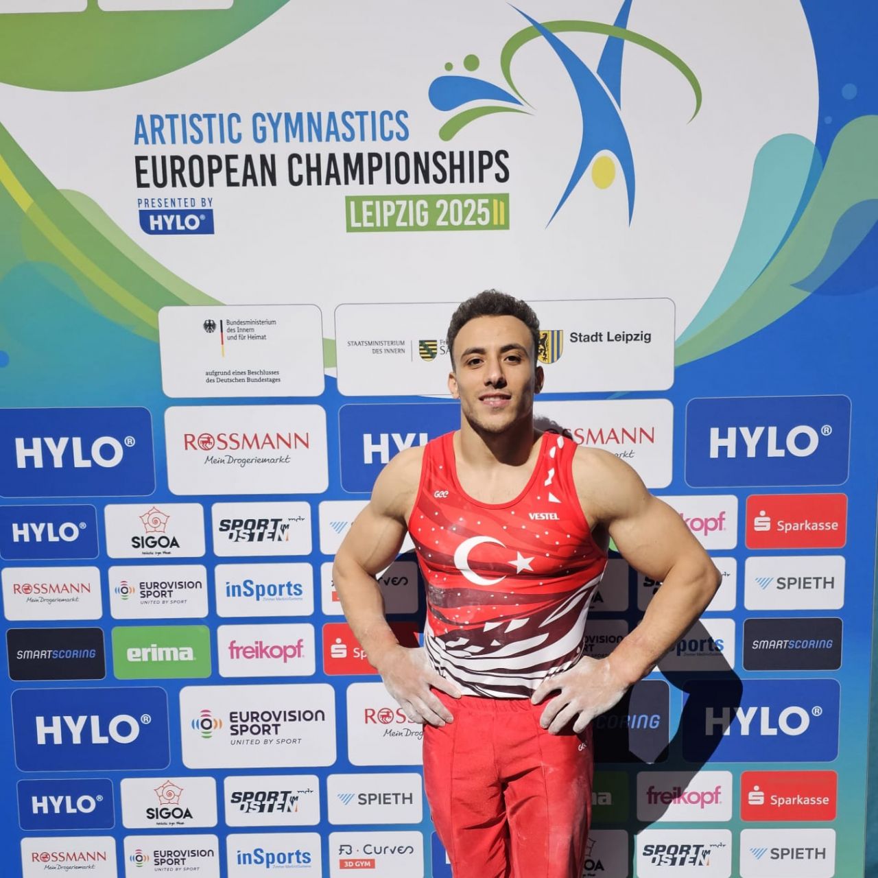 Adem Asil'den Avrupa Şampiyonası'nda ikinci altın geldi!