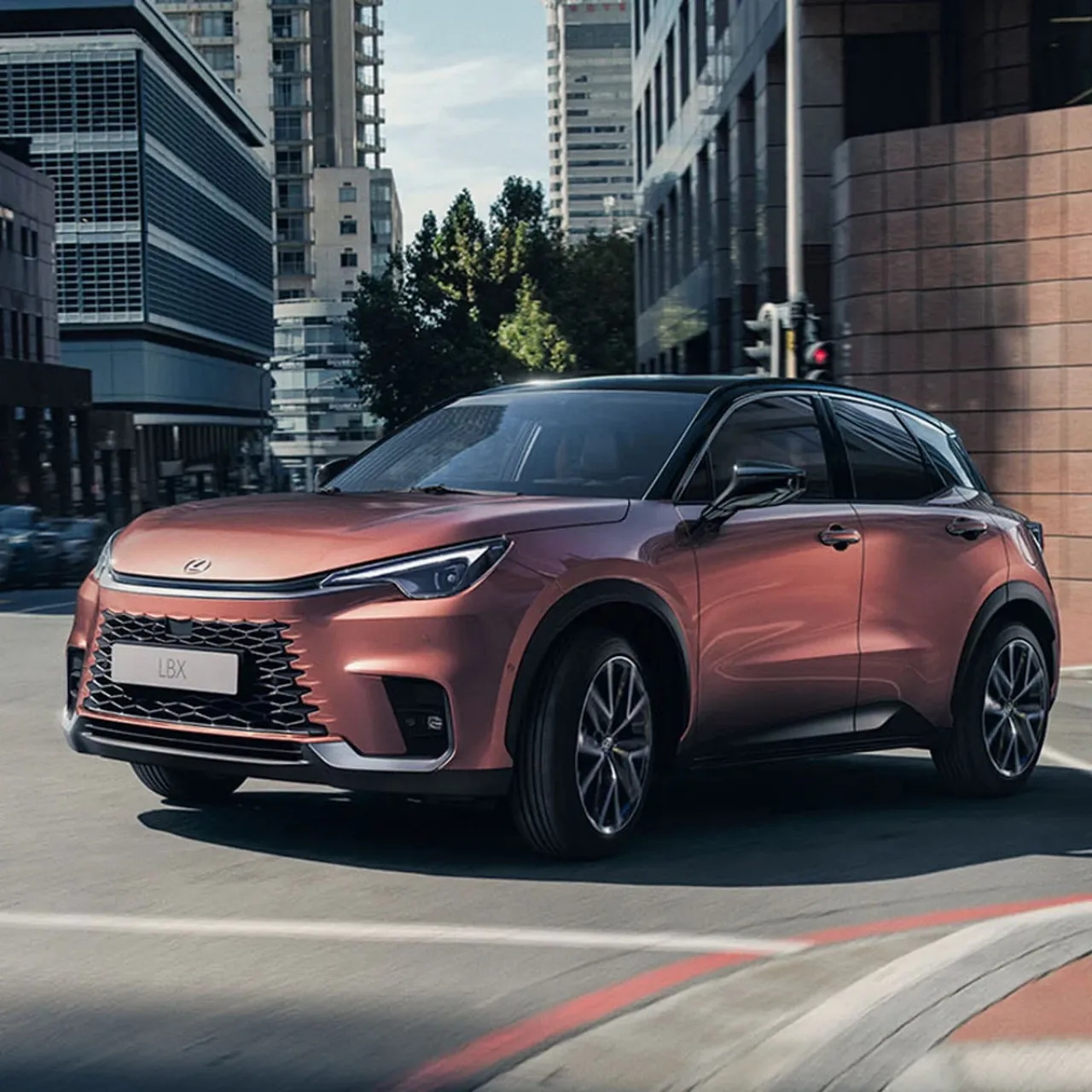 Lexus'tan LBX ve RX modellerine Haziran ayına özel kampanyalar! 0 faizli kredi ve nakit desteği sizleri bekliyor!