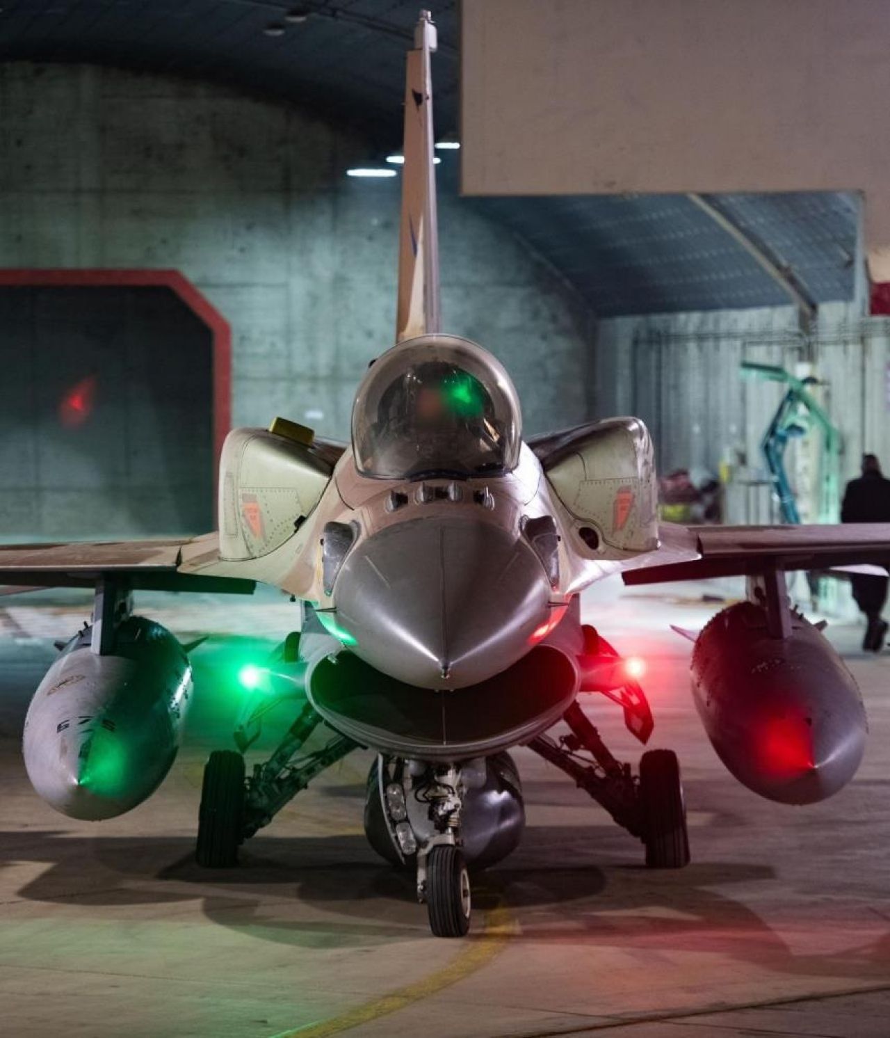 İran'a hava saldırısı: IDF' den F-15 ve F-16 görüntüleri!