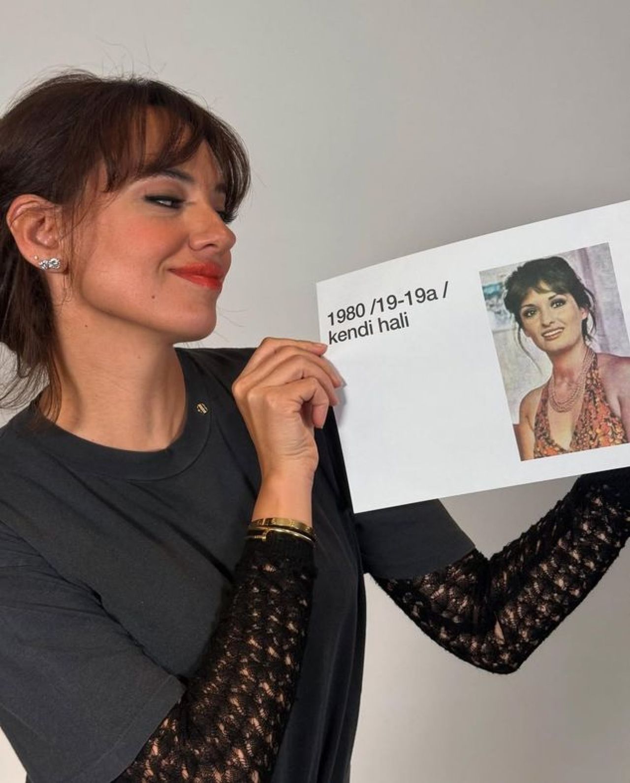 Adile filminde dev kadro! Seda Bakan Müjde Ar'la buluştu