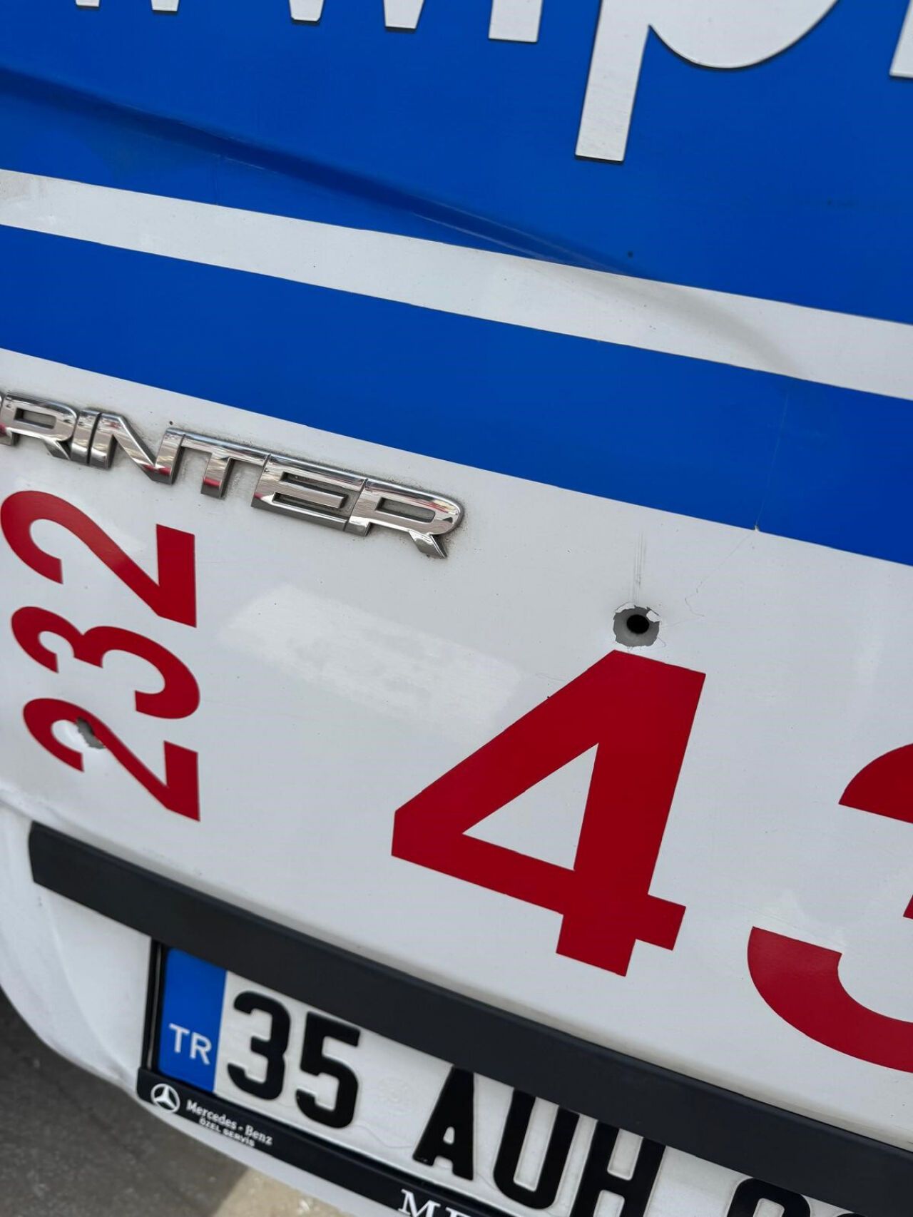 İzmir'de ambulansa silahlı saldırıda bulunan şahıs tutuklandı!