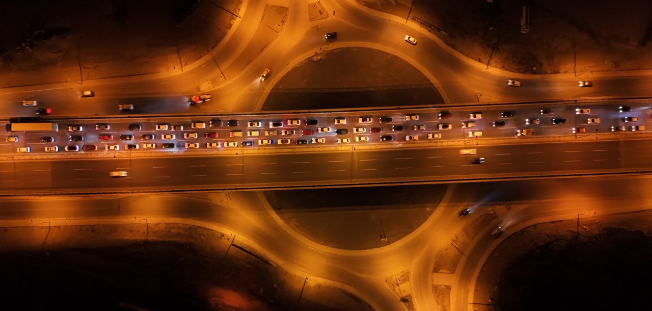 Tatilcilerin dönüş çilesi: 43 ilin geçiş noktasında trafik durdu