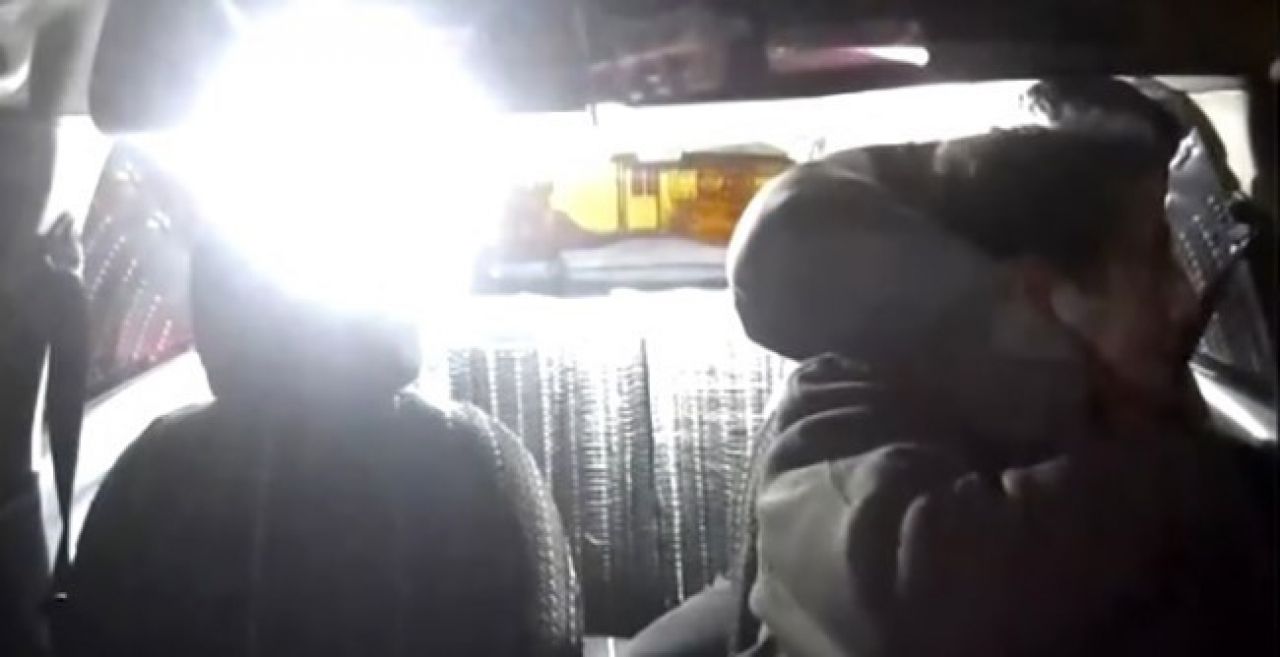 İzmir'de taksiciyi gasp etmişti: Kıskıvrak yakalandı!