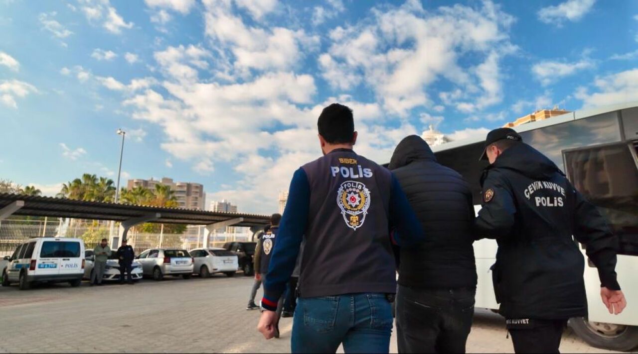 7 ilde yasa dışı bahis operasyonu: 2560 hesap incelendi!