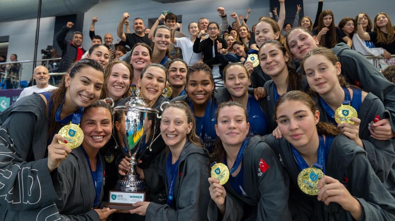 Buzda, parkede, minderde! İzmir sporcuları madalya peşinde