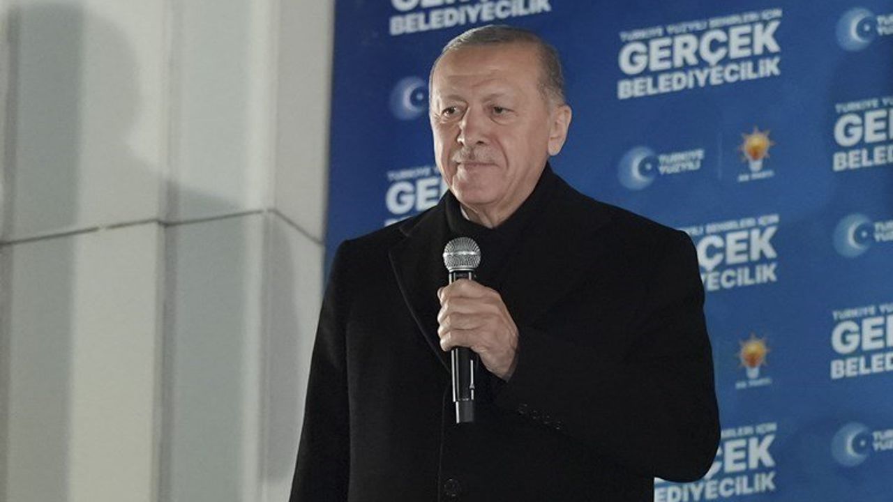 Cumhurbaşkanı Erdoğan: “Milletin sandıkta verdiği mesajları tartarak gerekli adımları atacağız”