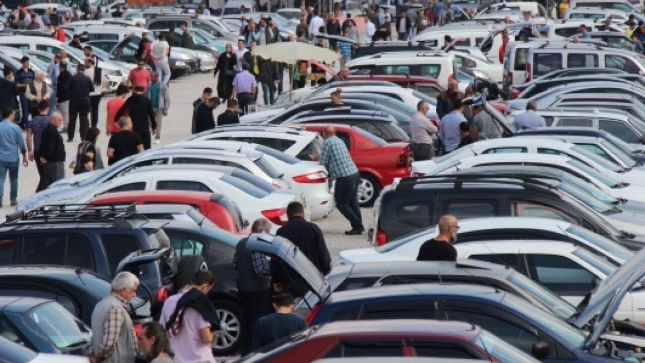 Fiyatı düşen arabalar listelendi: Vakıfbank araba almak isteyen vatandaşlara duyurdu