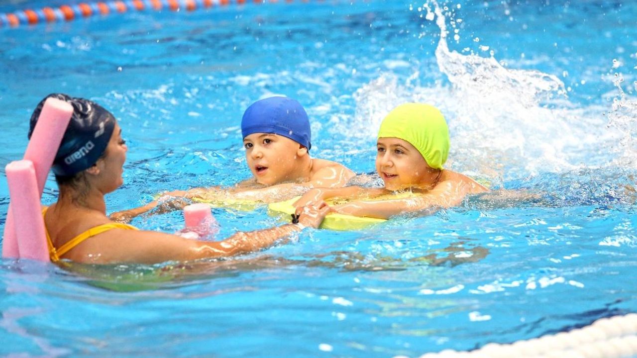 Karşıyaka’da sporla iç içe nesiller yetişiyor