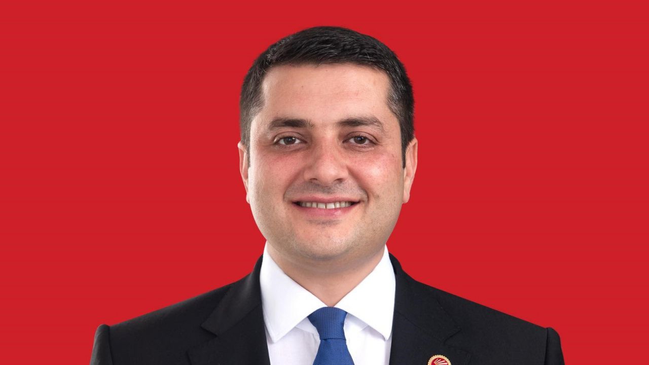 Övünç Demir kimdir?