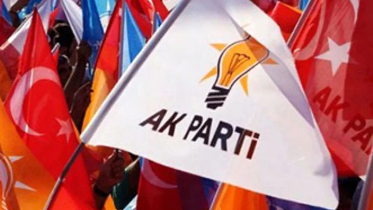 Siyasette bir ilk: AK Parti'nin dev eğitim programı başladı