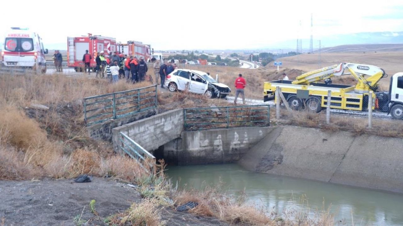 Erzurum'da trafik kazası: 2 Ölü, 1 Yaralı