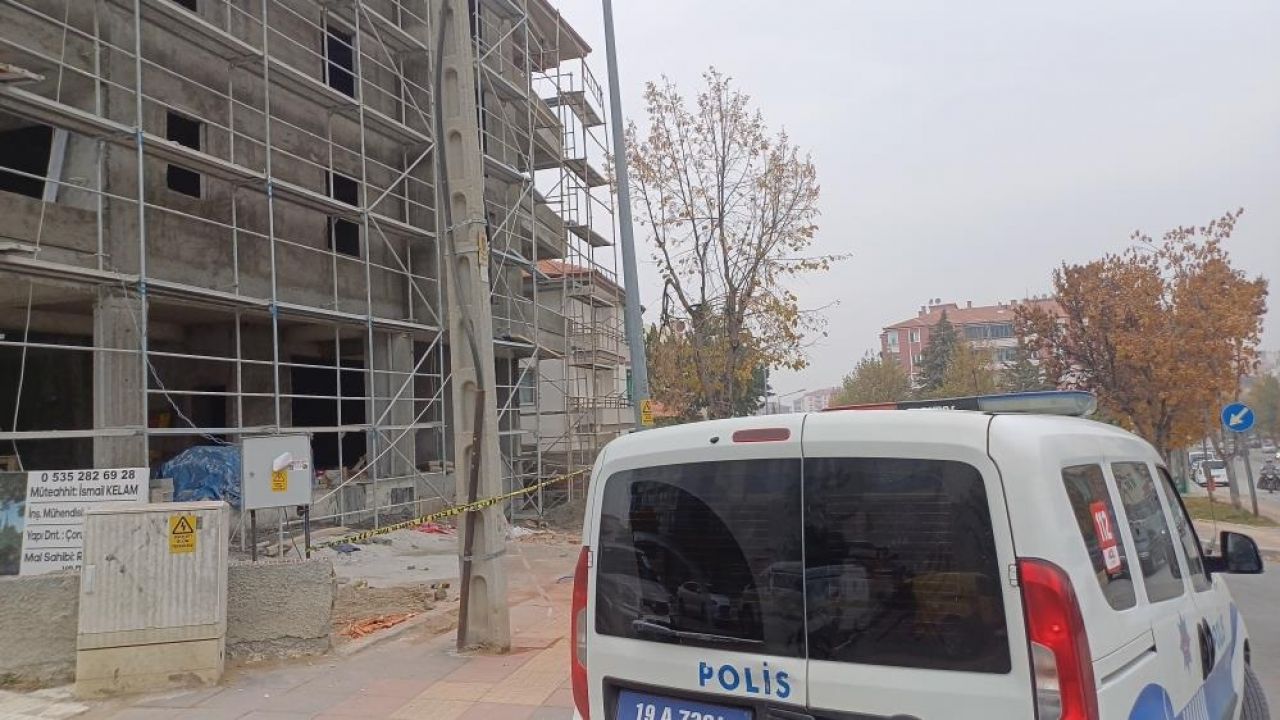 Korkunç kaza: İnşaat işçisi yere çakıldı!