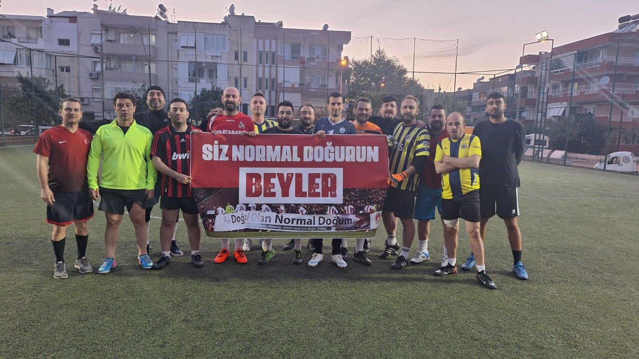 Efes Selçuk'ta erkeklerden kadınlar için güçlü mesaj