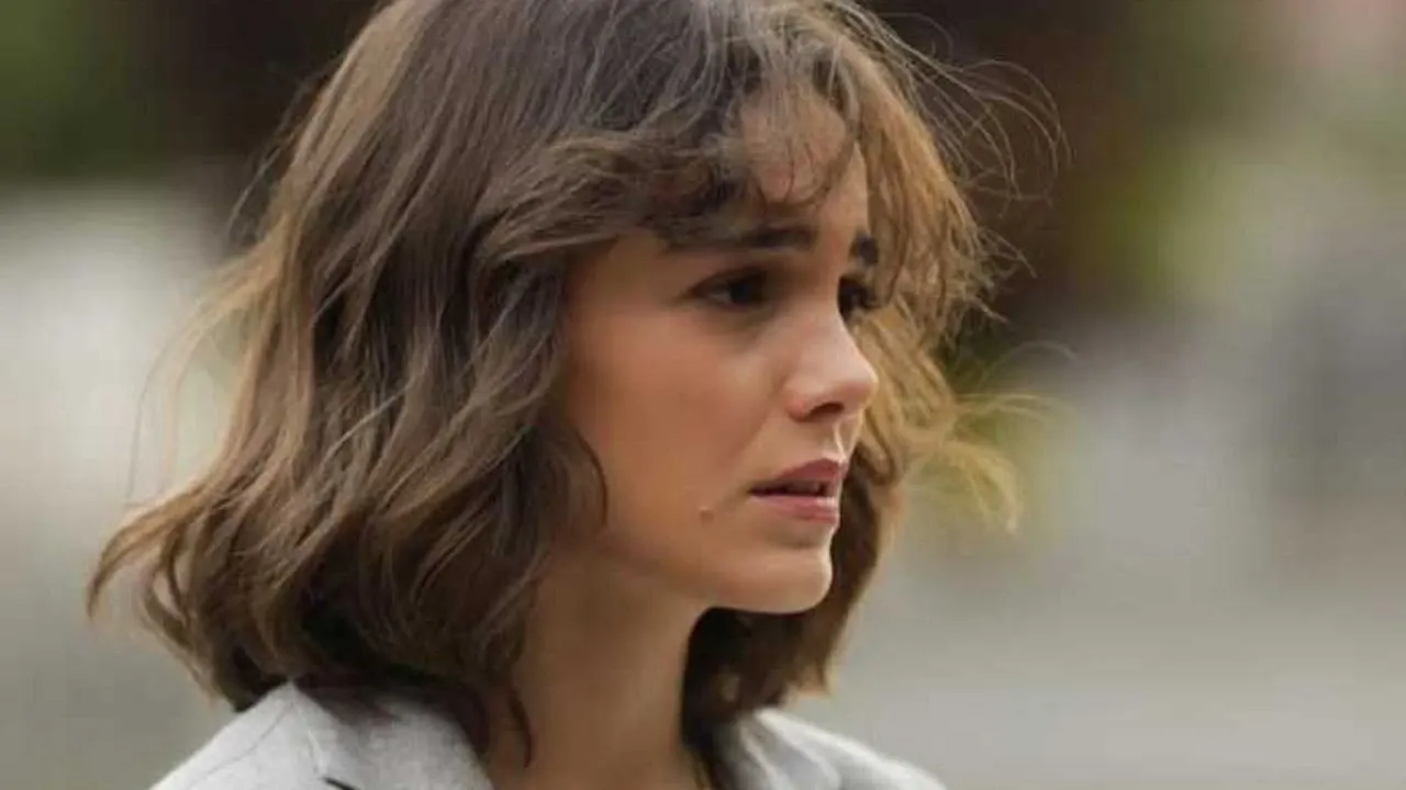 Yaz sezonunu açtı! Hafsanur Sancaktutan'ın cesur pozlarına beğeni yağdı