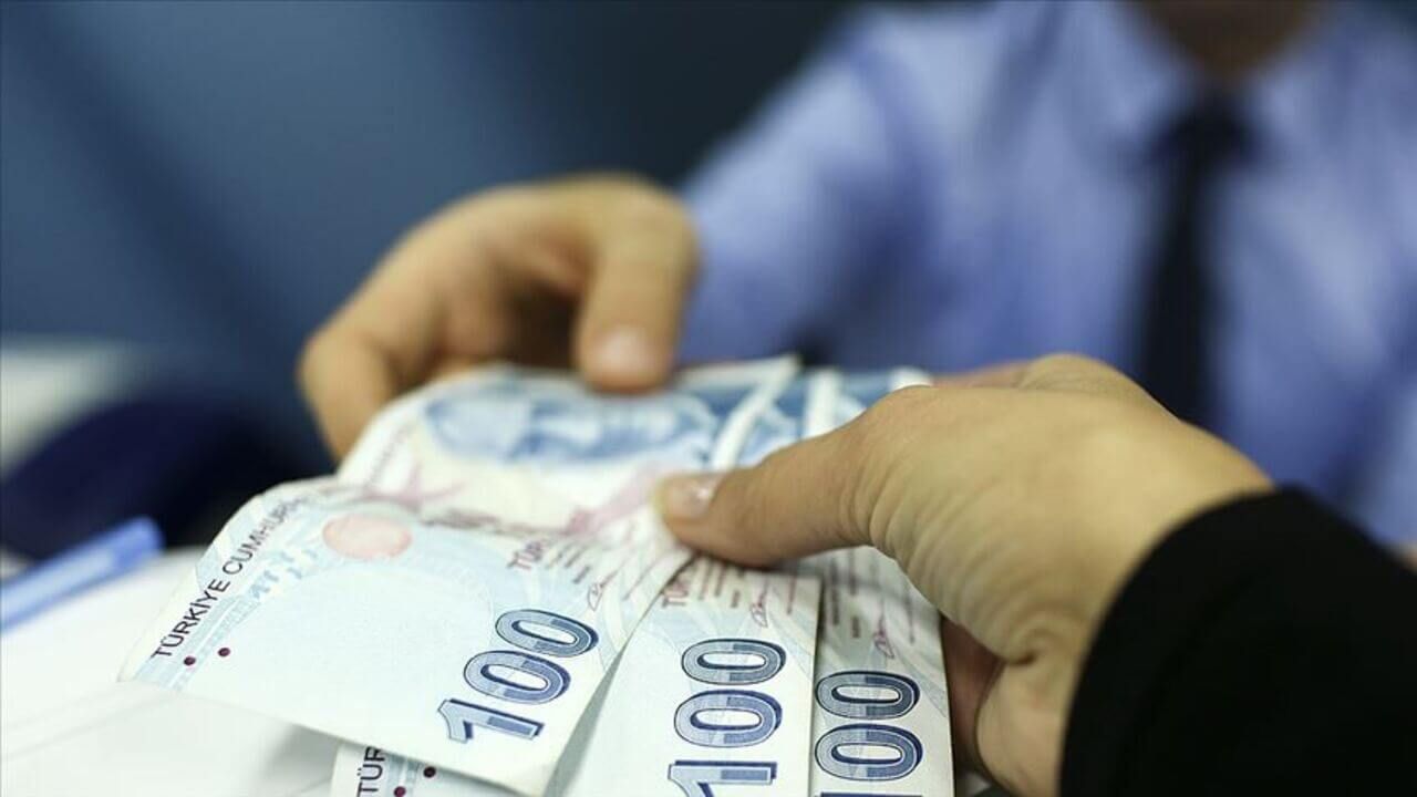 Bankamatik kartı olanlara 15.000 TL'lik online kredi müjdesi: 3 bankadan hızlı destek