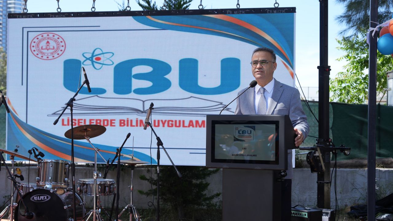 Bu sergi kaçmaz: İzmirli gençlerin bilim ve teknoloji şovu!