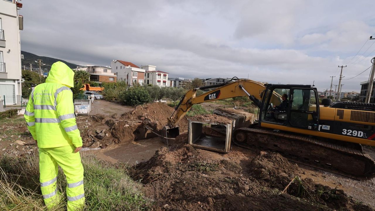 Bergama’da sel kabusu! Metrekareye 137 kilo yağış düştü