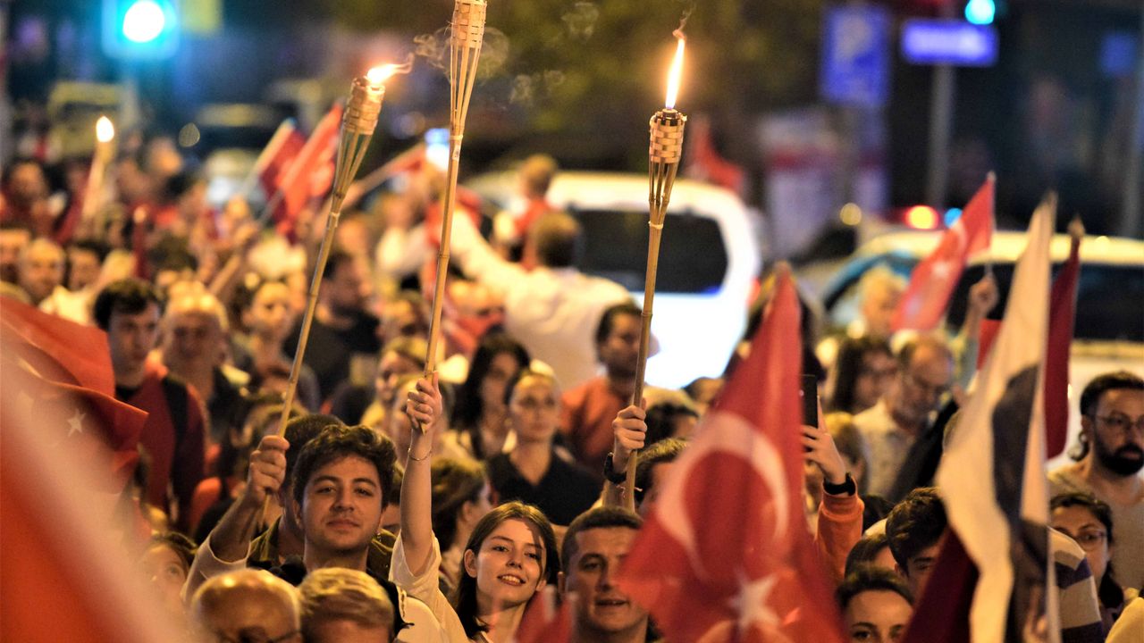 Bornova’da Cumhuriyet Bayramı coşkusu Sevcan Orhan’la yaşanacak