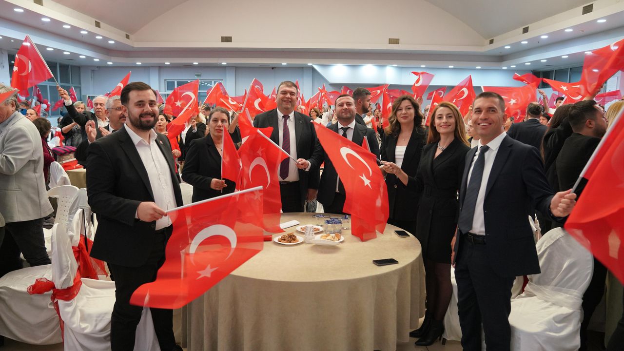 Cumhuriyet 102. yaşını sanatla kutladı