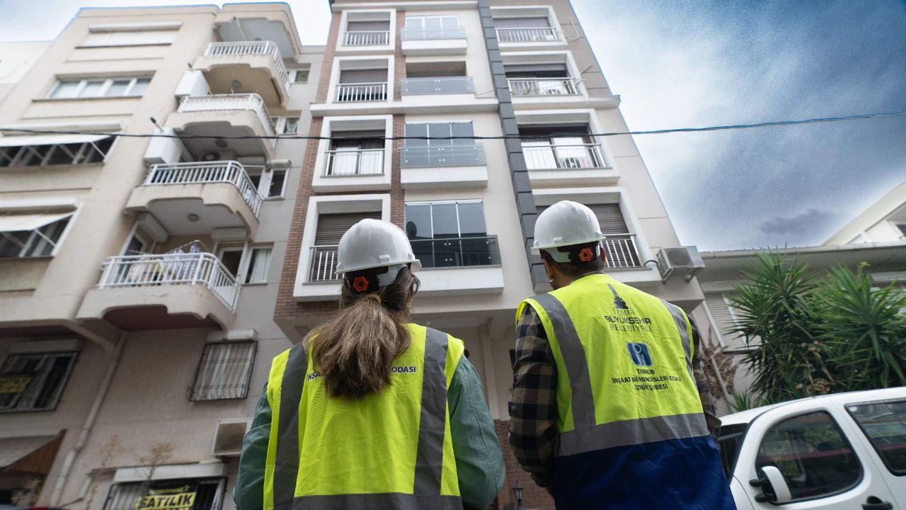 Depreme hazırlıkta dev adım: 'İzmir yenileniyor' süreci resmen başladı