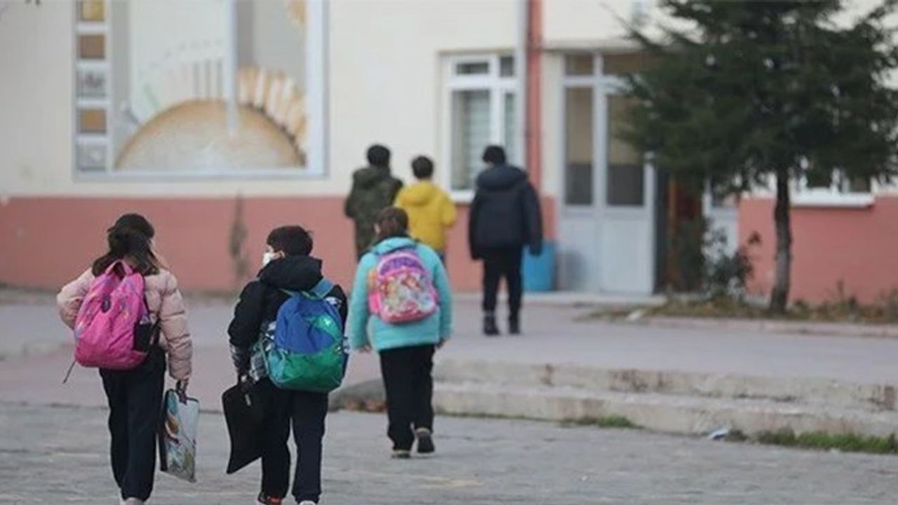 Son dakika! Valilik duyurdu: Eğitime 'sağanak' engeli