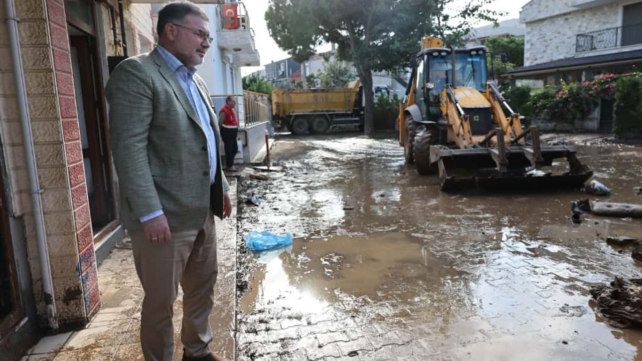 Foça’daki sel felaketinde yaralar sarılıyor