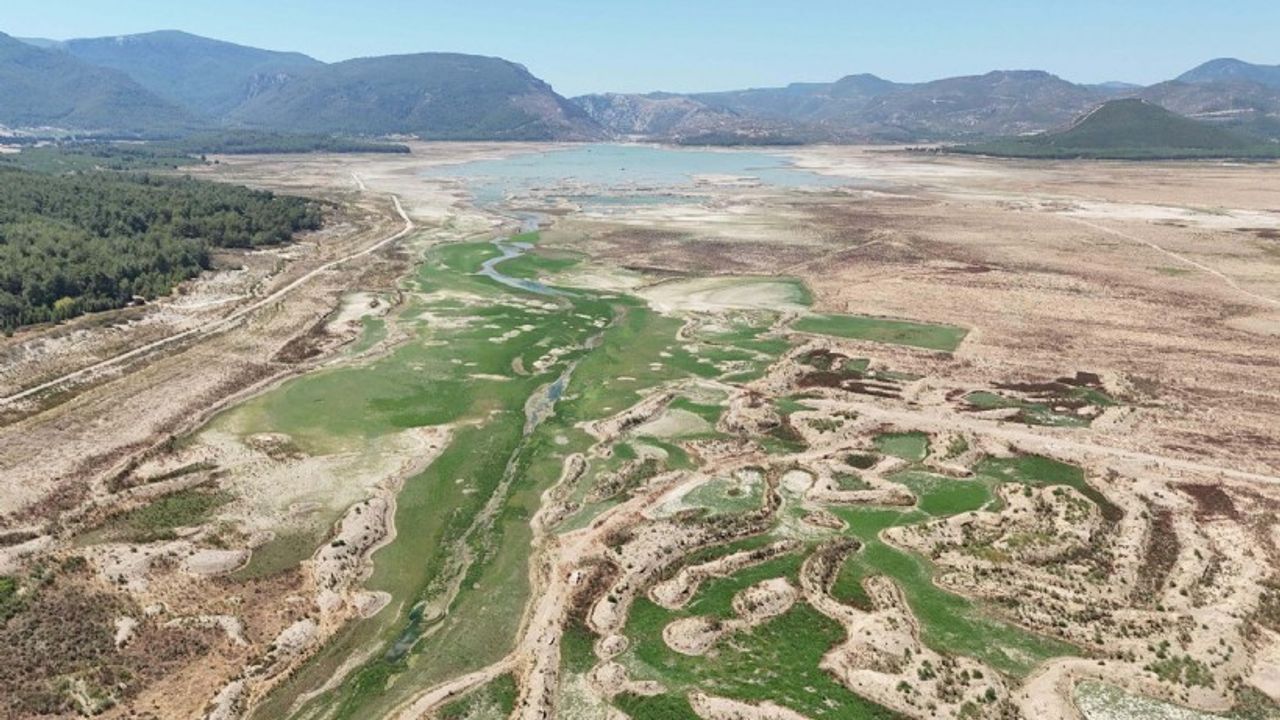 İzmir’de su kesintilerinde süre yeniden uzatıldı