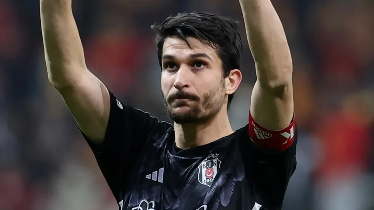Efsane veda mı ediyor? Beşiktaş'ta Necip Uysal için flaş iddia
