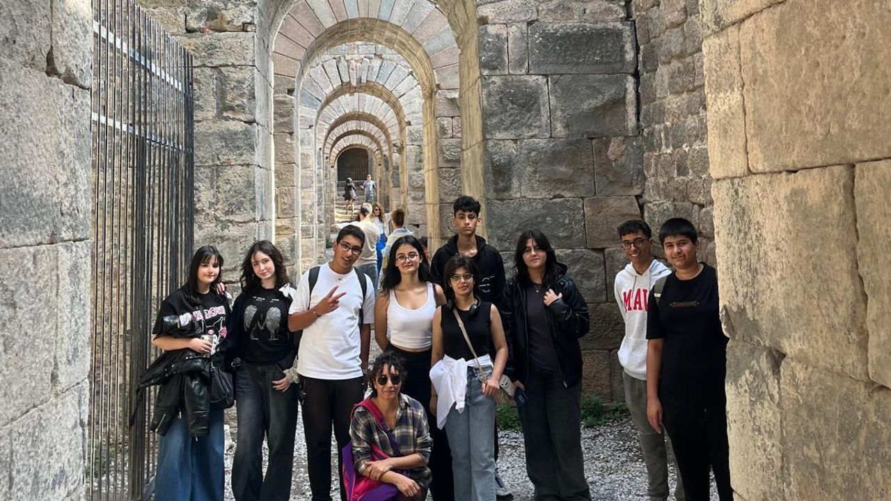 Pergamon Antik Kenti sınıf oldu: Öğrenciler konuşarak öğrendi
