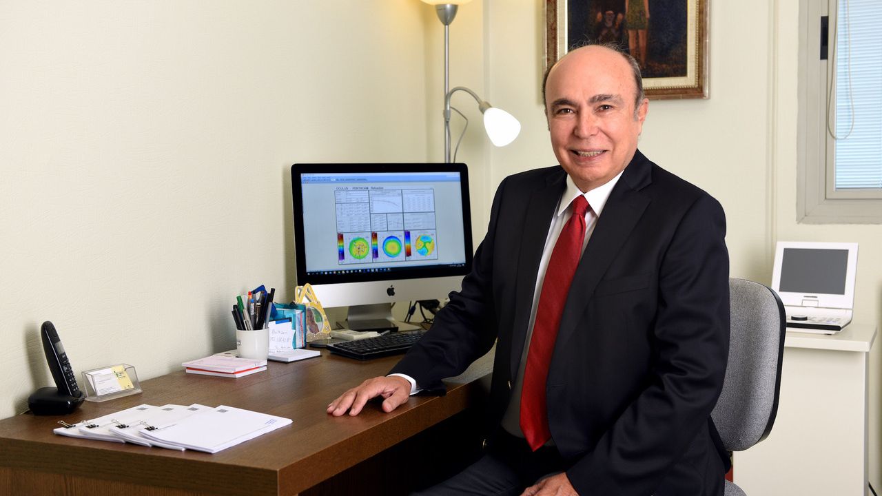 Dünyanın dört bir yanından göz rengi değiştirme ameliyatı için geliyorlar