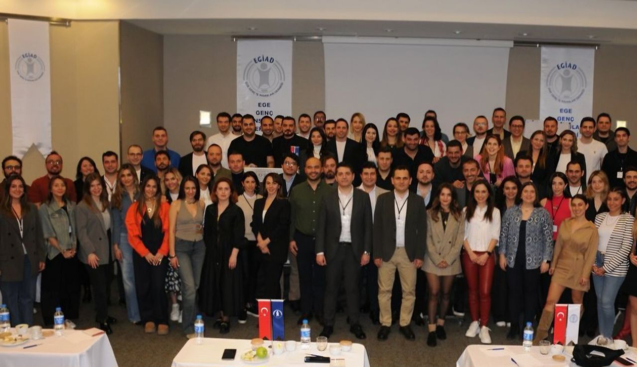 Bu hafta EGİAD Başkanlığı'nı devrediyor