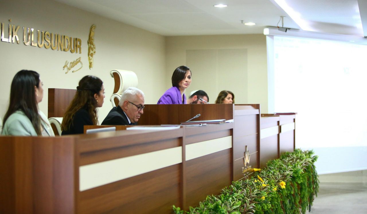 Karabağlar'da iki genç için anma