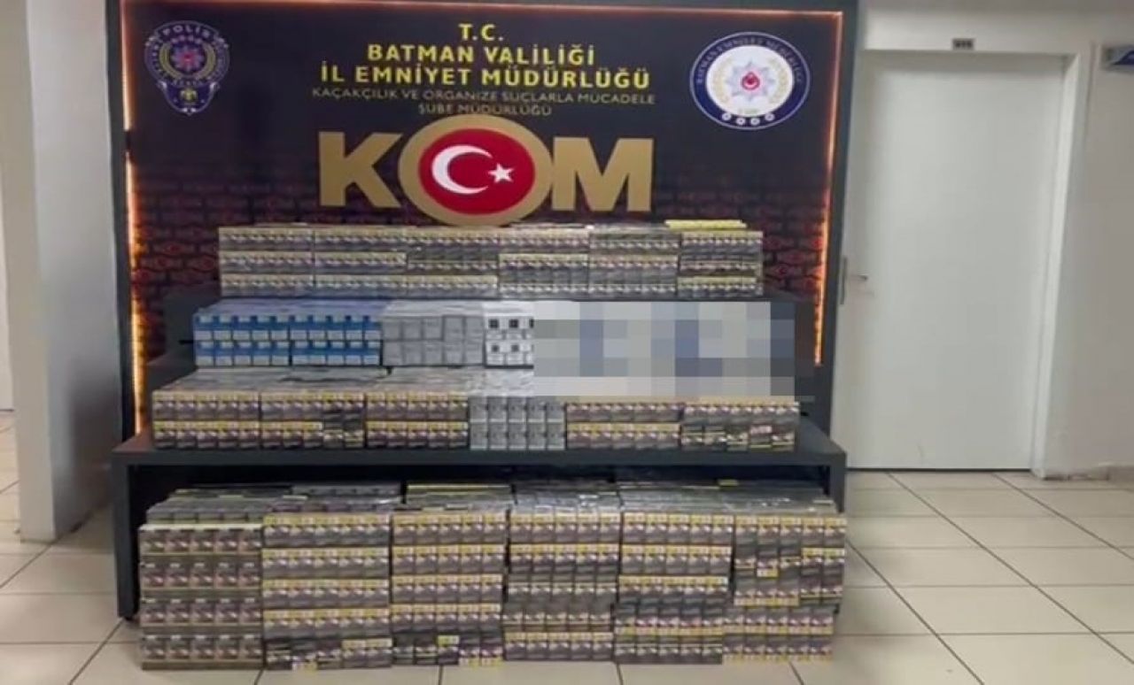 Kaçakçılık operasyonu: Kamyonun kasasında oluşturulan bölme şoke etti
