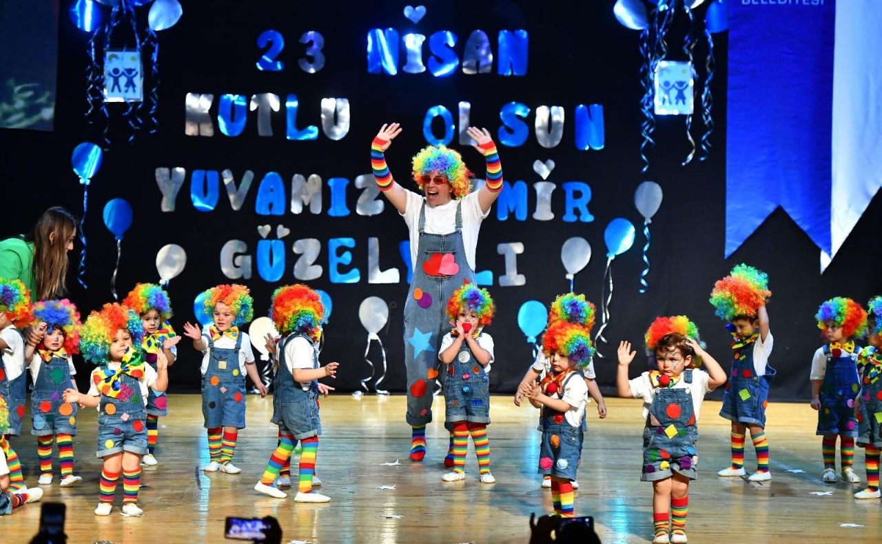 Yuvamız İzmir çocukları 23 Nisan'ı coşkuyla kutladı