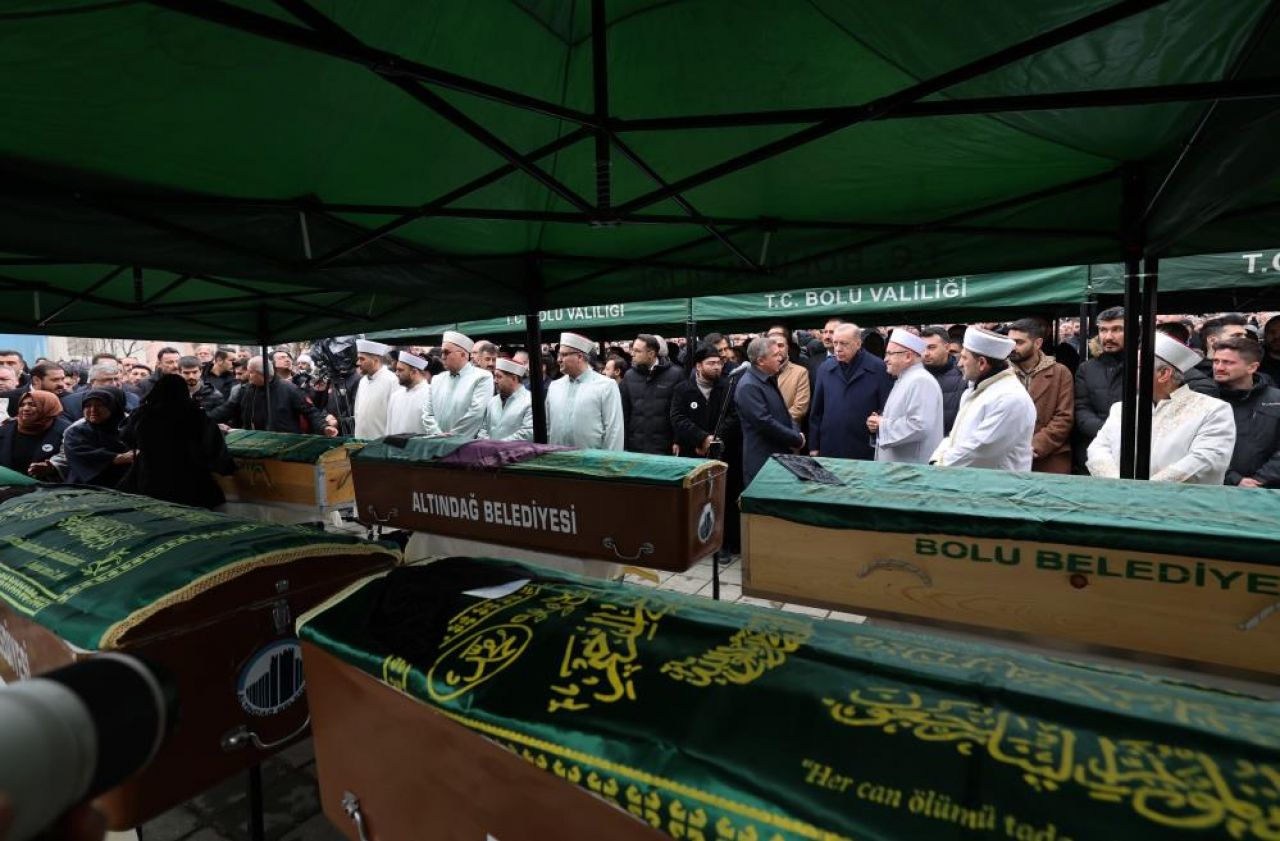 Cumhurbaşkanı Erdoğan Bolu'da cenaze törenine katıldı