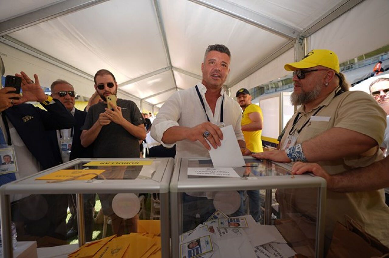Sadettin Saran Fenerbahçe başkanlığına aday olacak mı? Sosyal medyada paylaştı