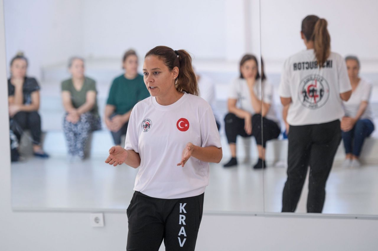 İzmir'de Temel Savunma Atölyesi başlatıldı!