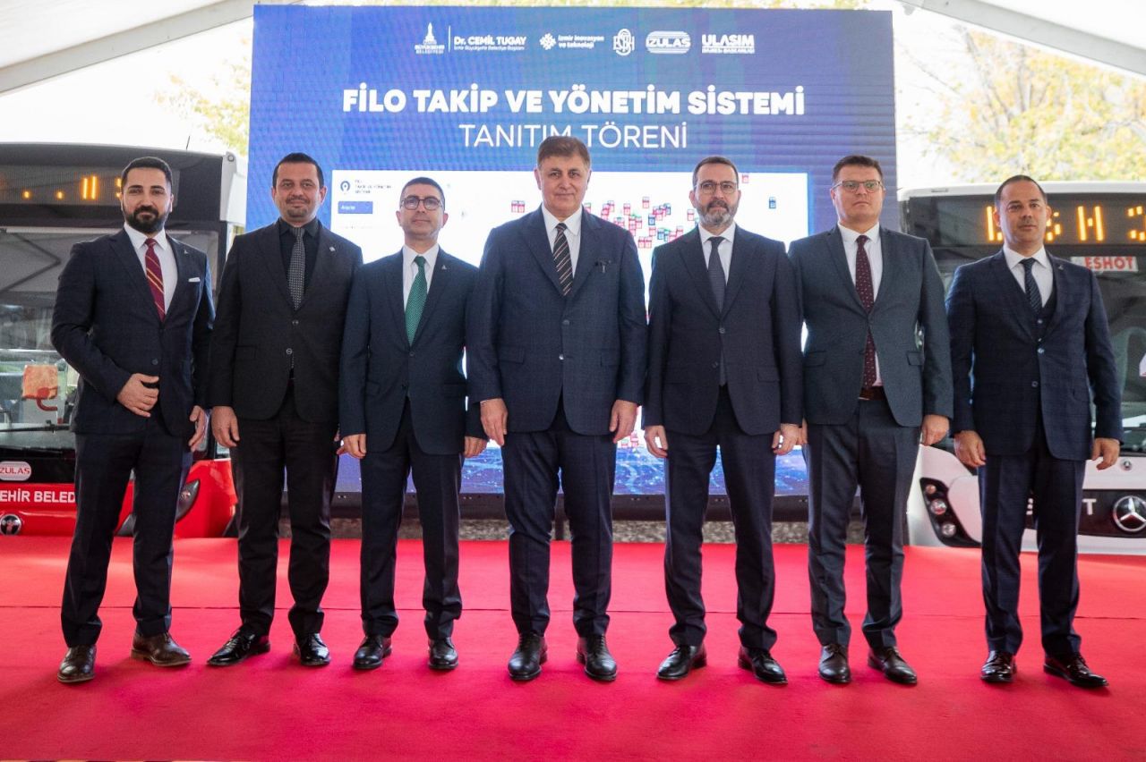 İzmir'de dijital ulaşım dönemi başlıyor