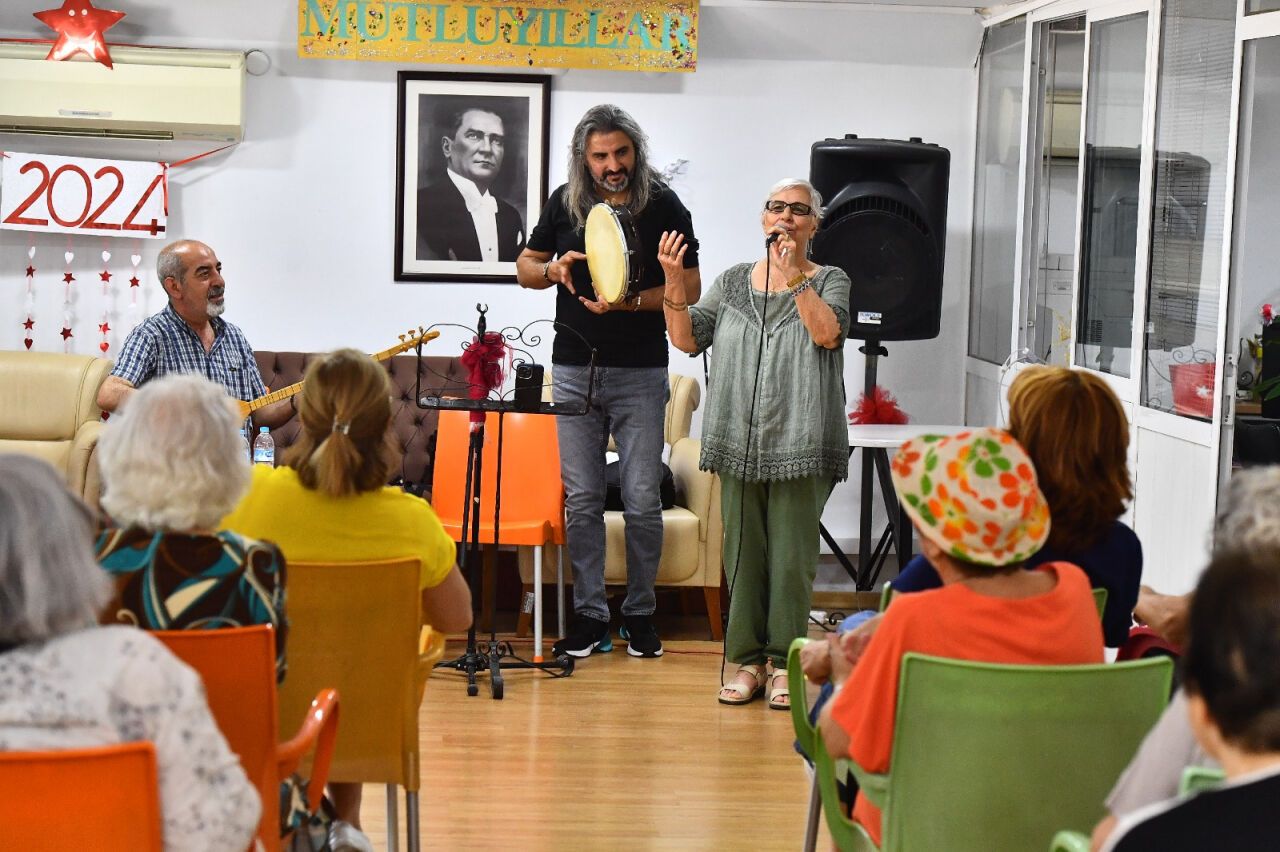 İzmir'de 'İleri Yaş Eylem Planı' hayata geçiyor!