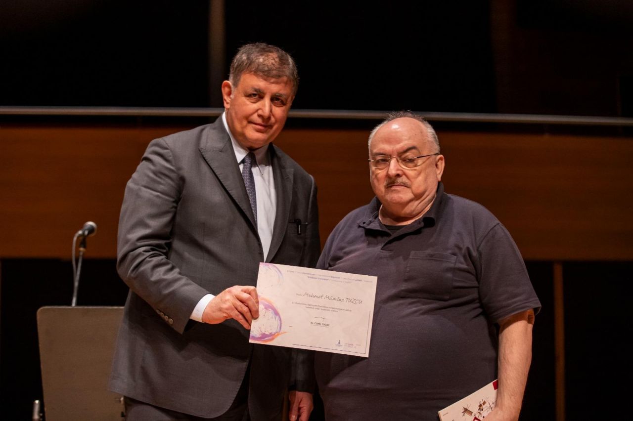 İzmir'de 8. Uluslararası İzmir Edebiyat Festivali başladı