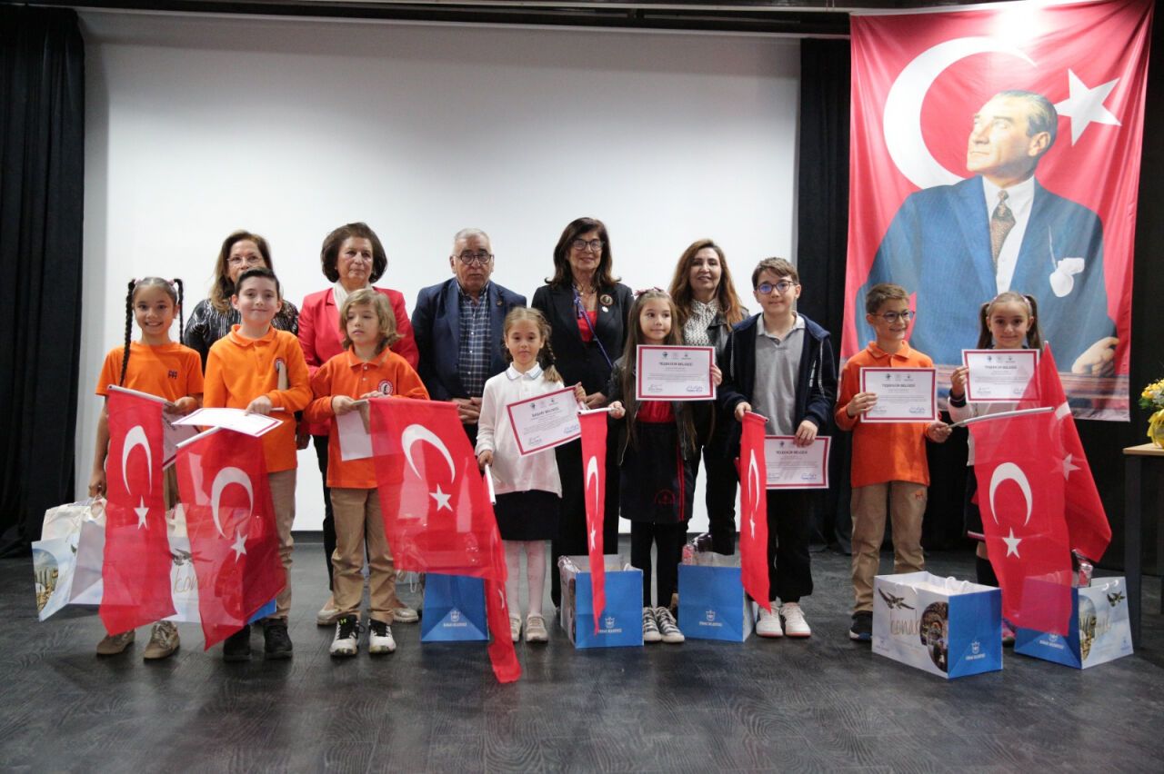 Konak'ın çocukları Cumhuriyet'i kalemleriyle kutladı!