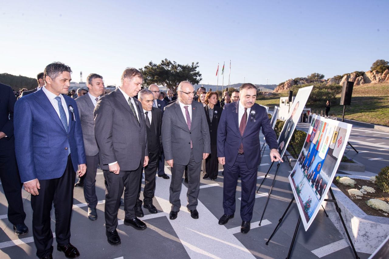 Haydar Aliyev İzmir'de anıldı: Kardeşlik vurgusu