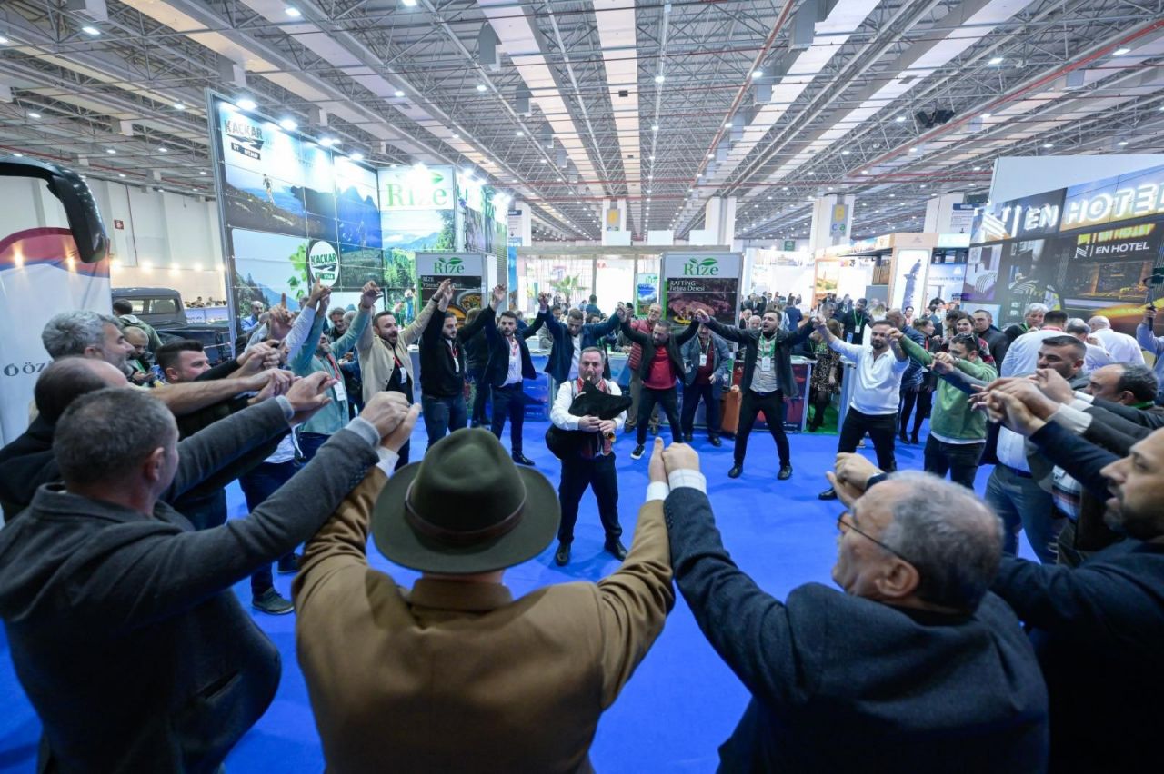İzmir, küresel turizm ve sağlık sektörlerinin buluşma noktası oldu