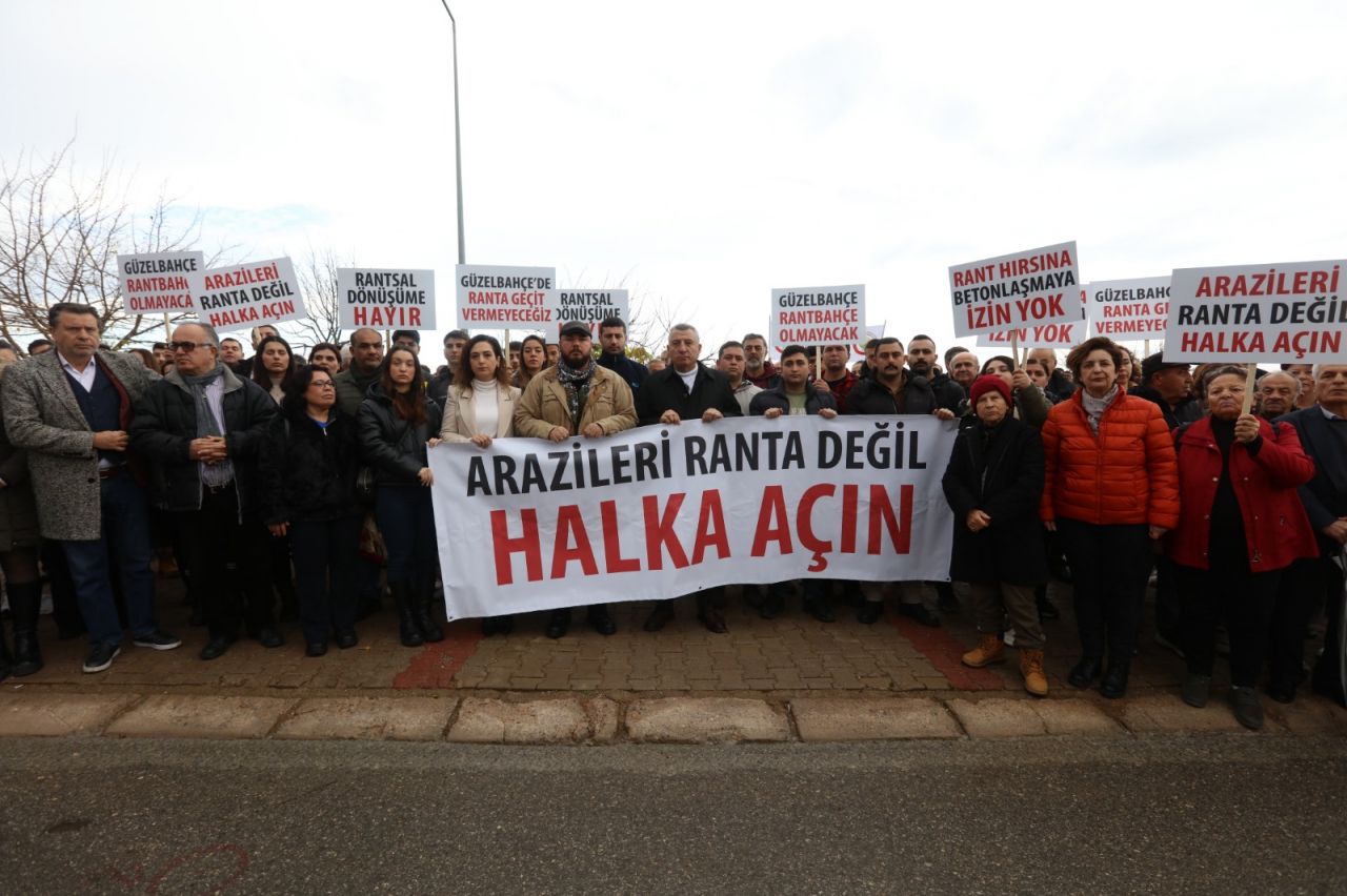 Güzelbahçe'de imar rantı protestosu | Kamu alanının satışına tepki