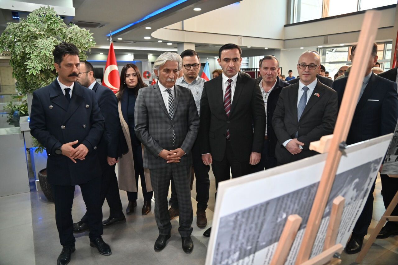 Büyükşehir'den Hocalı Katliamı'nın yıl dönümünde anma sergisi