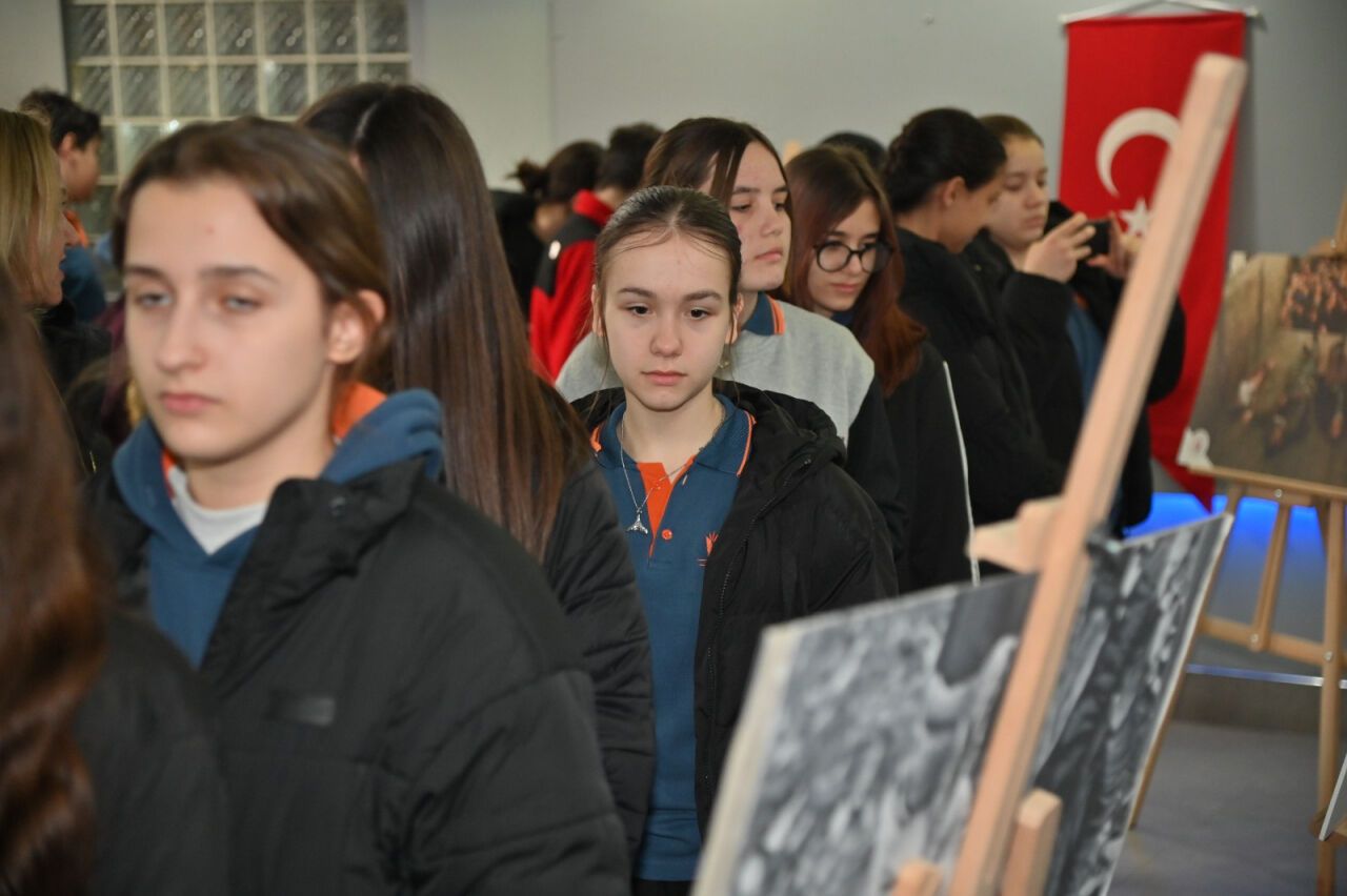 Büyükşehir'den Hocalı Katliamı'nın yıl dönümünde anma sergisi