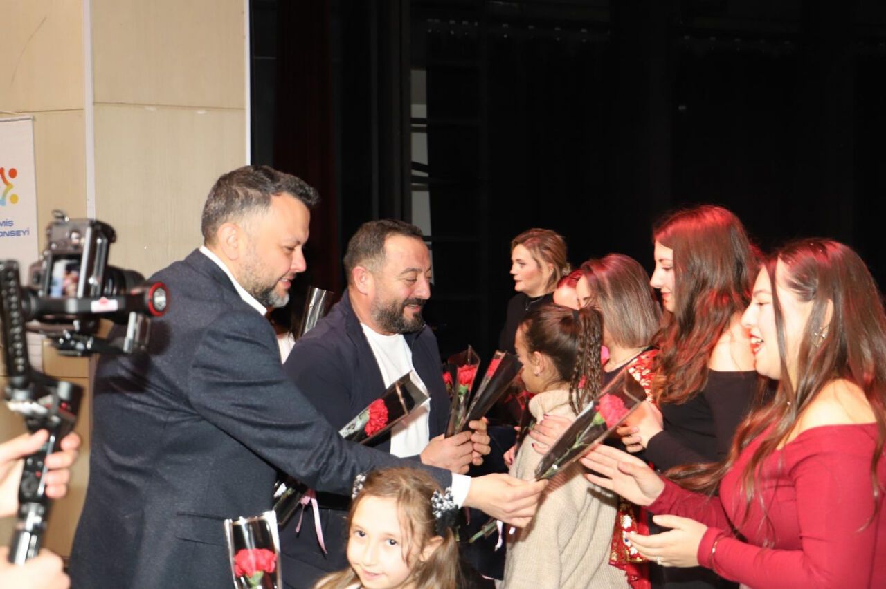 Ödemişli kadınlardan 8 Mart'ta anlamlı birlik mesajı