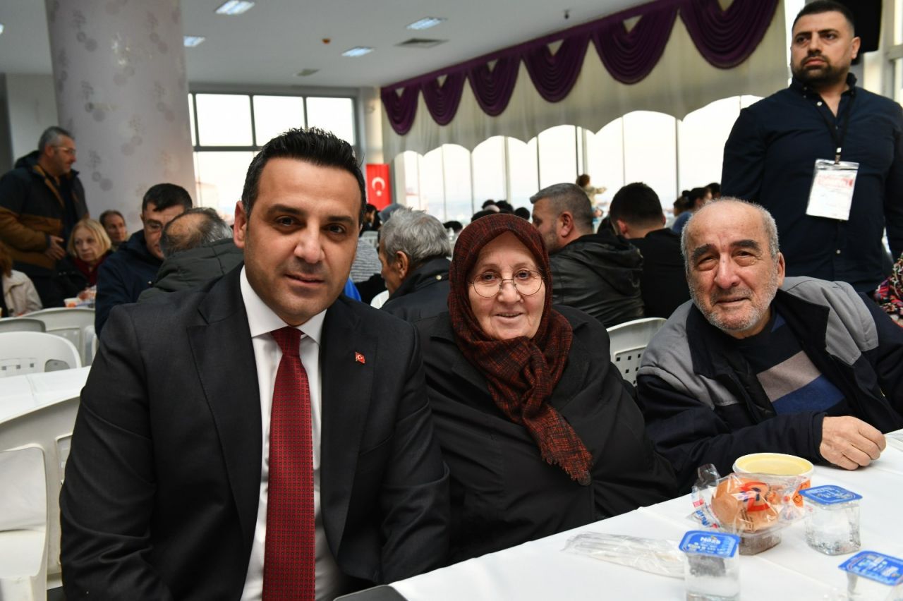 İftar masası uzadıkça birlik pekişti